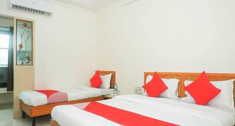 Hotel Kalasai Shirdi Bagian luar foto